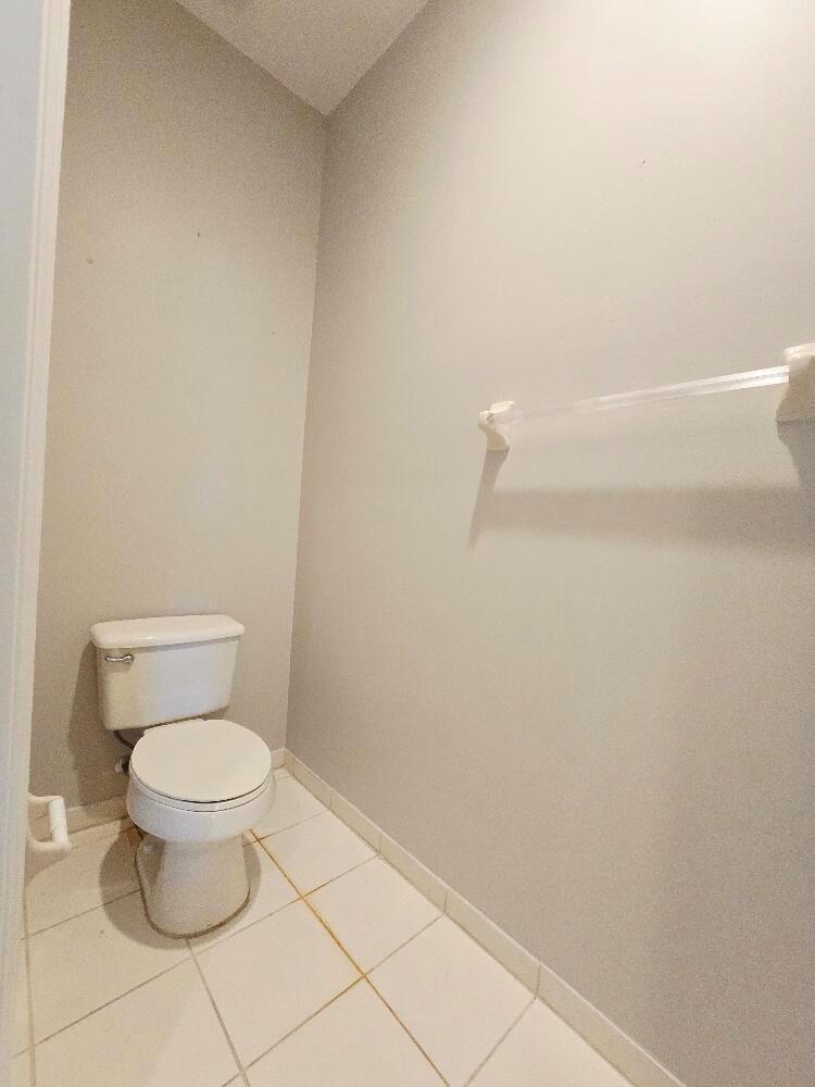 SEMINOLE ESTATES & TOWNHO - Residential Lease