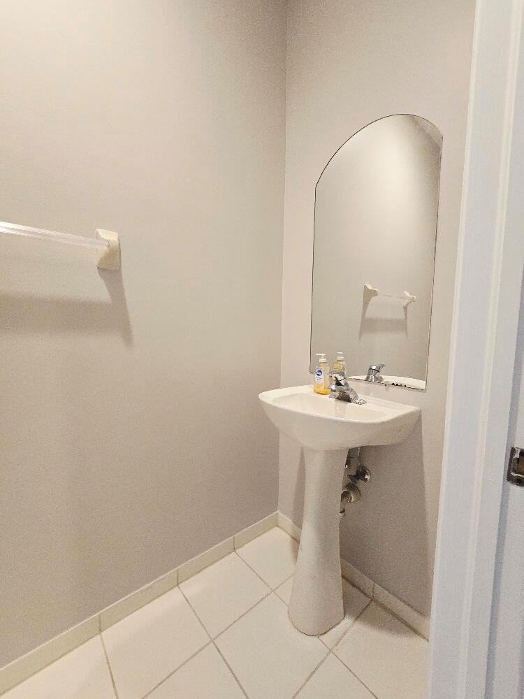 SEMINOLE ESTATES & TOWNHO - Residential Lease