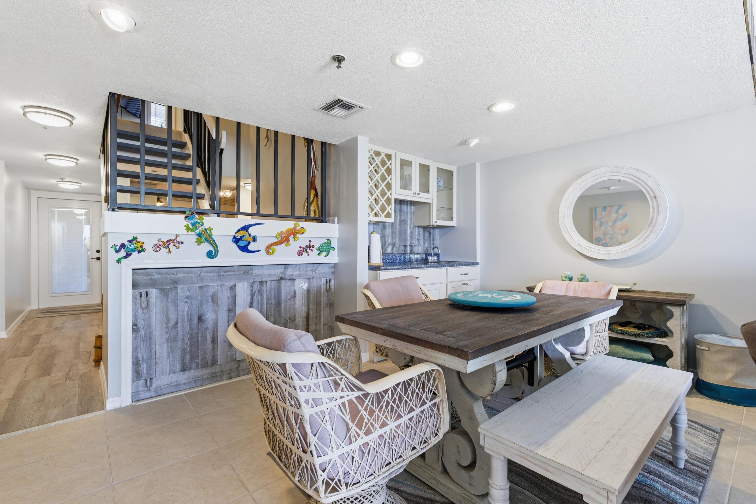 AVALON BEACH CLUB, A CONDOMINIUM - Residential Lease