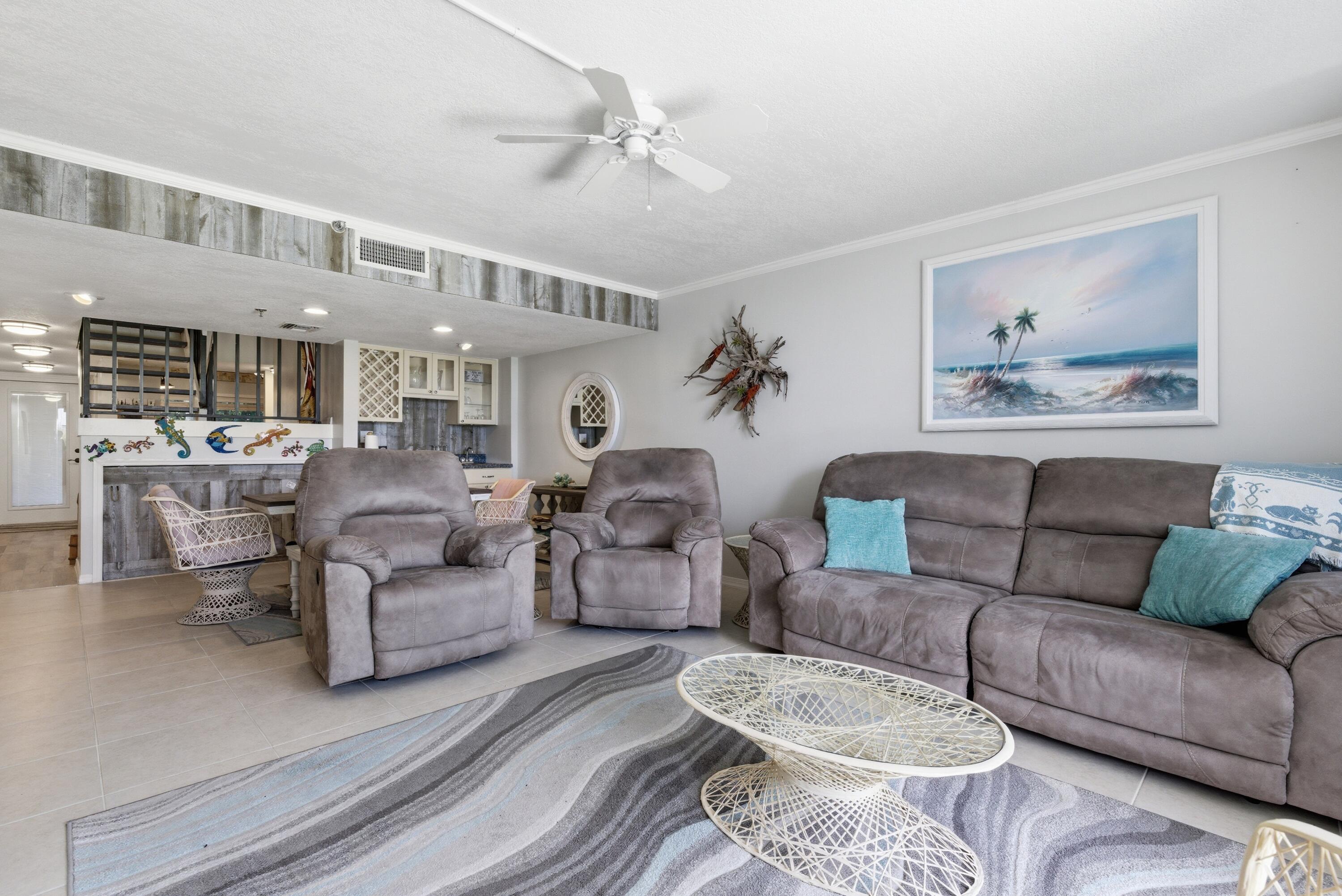 AVALON BEACH CLUB, A CONDOMINIUM - Residential Lease