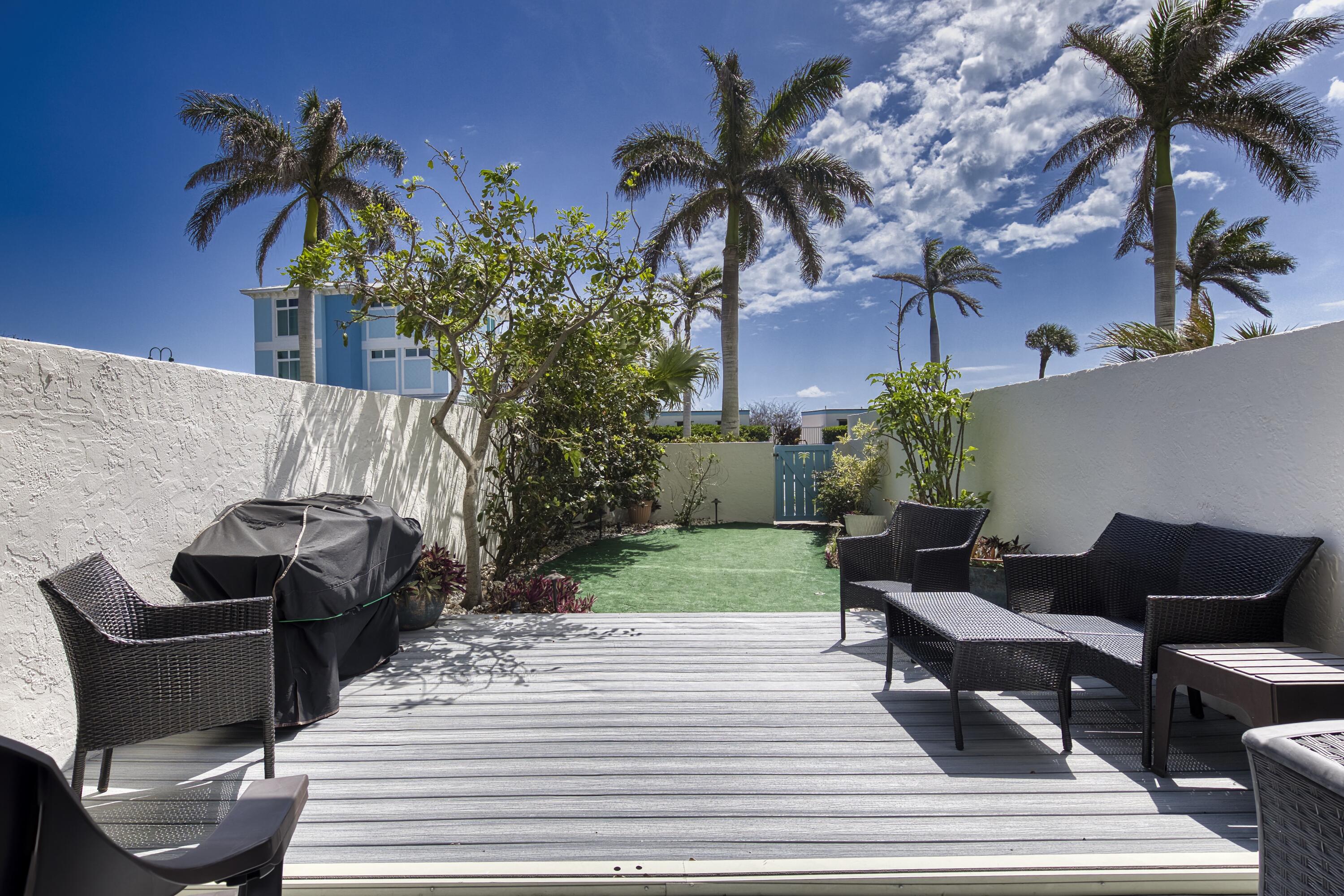 AVALON BEACH CLUB, A CONDOMINIUM - Residential Lease