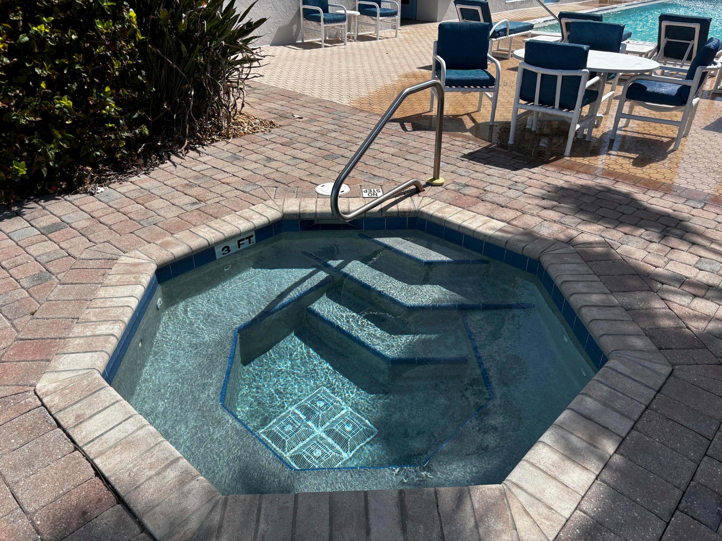 AVALON BEACH CLUB, A CONDOMINIUM - Residential Lease