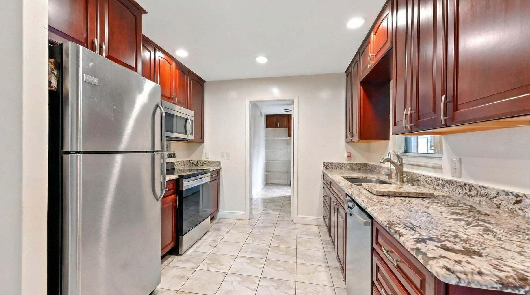 428 ALEMEDA Drive