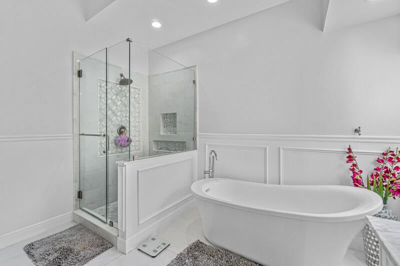 Photo of 17309 BALBOA POINT Way, Boca Raton, FL 33487 (MLS # B26069443)