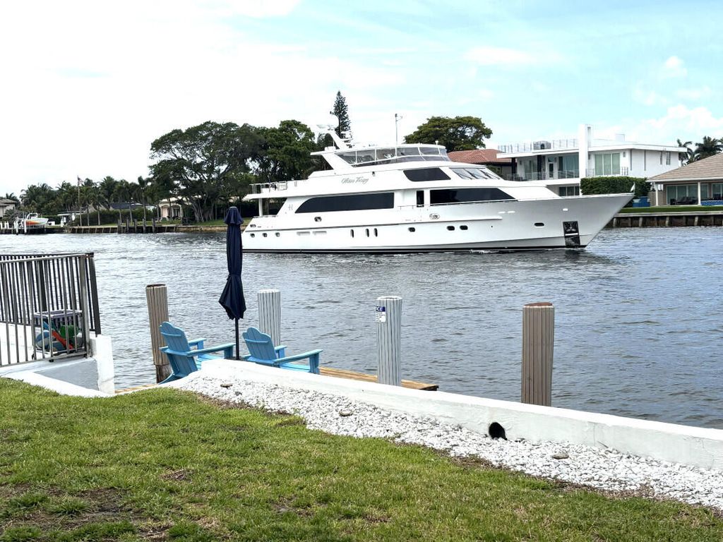 Photo of 615 S Riverside Drive #5, Pompano Beach, FL 33062 (MLS # B26010588)