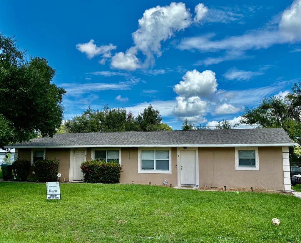 Photo of 6602 Palomar Parkway, Fort Pierce, FL 34951 (MLS # F10484835)