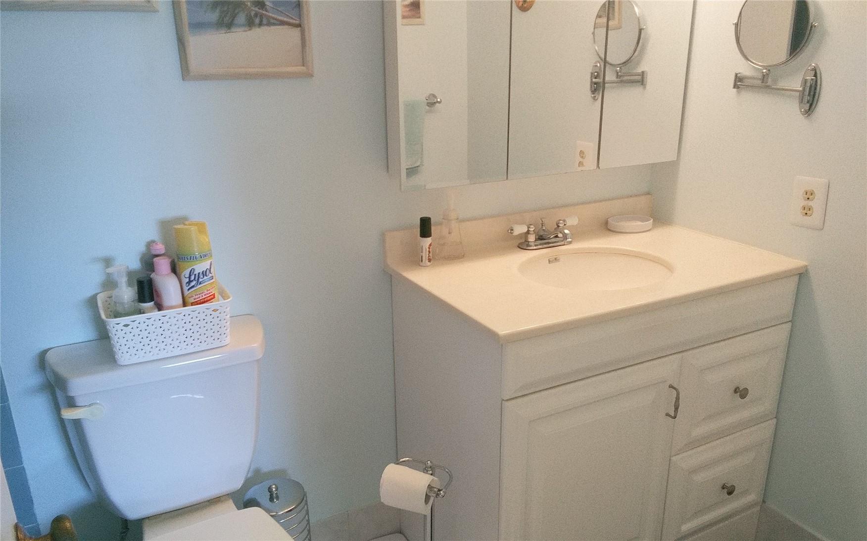 Meadowbrook Lakes Bldg 3 - Residential