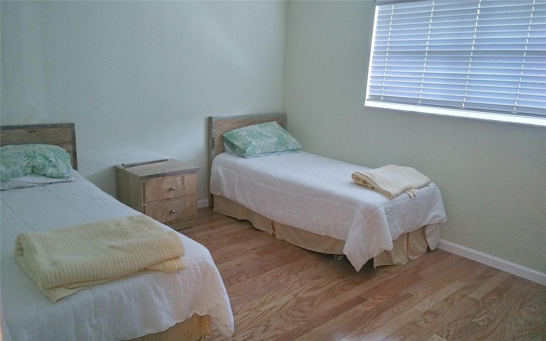 Meadowbrook Lakes Bldg 3 - Residential