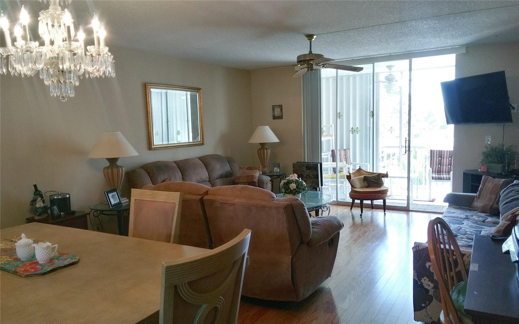 206 SE 10th St 302