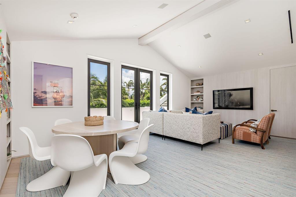 NORTH SHORE - Residential