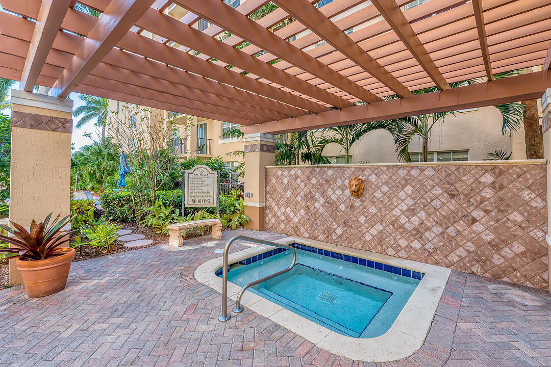 Flagler Pointe - Residential Lease