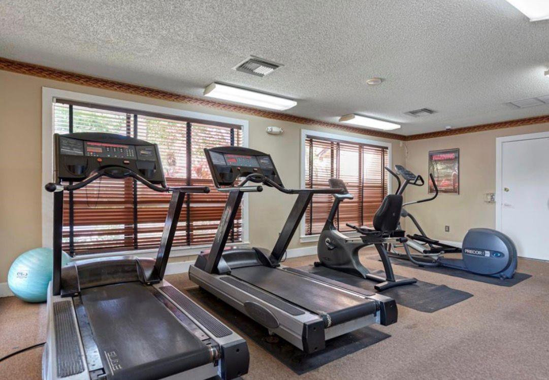 4221 W McNab Road 42