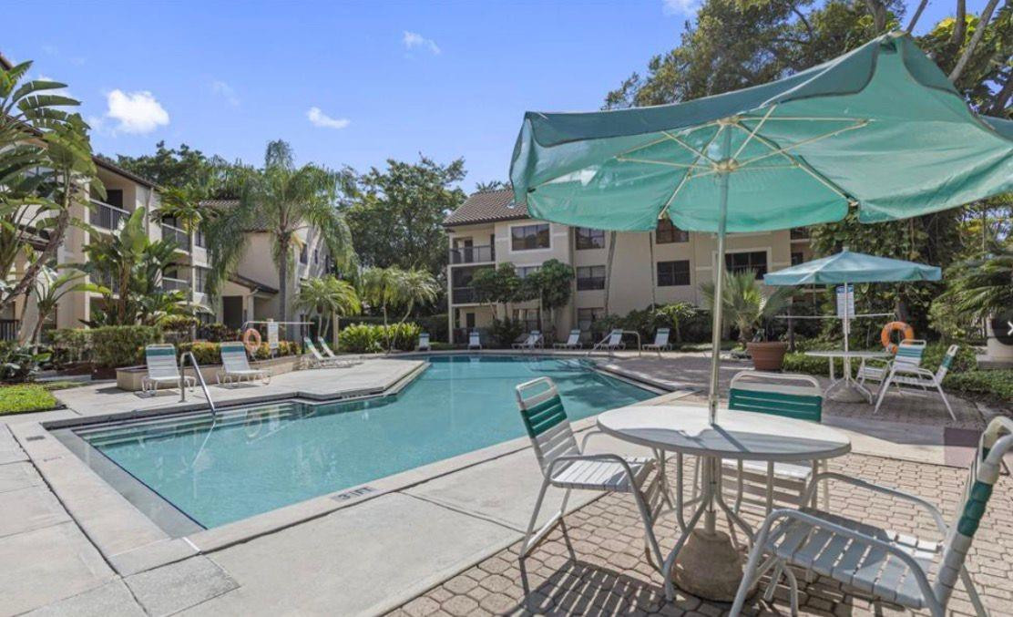 4221 W McNab Road 42