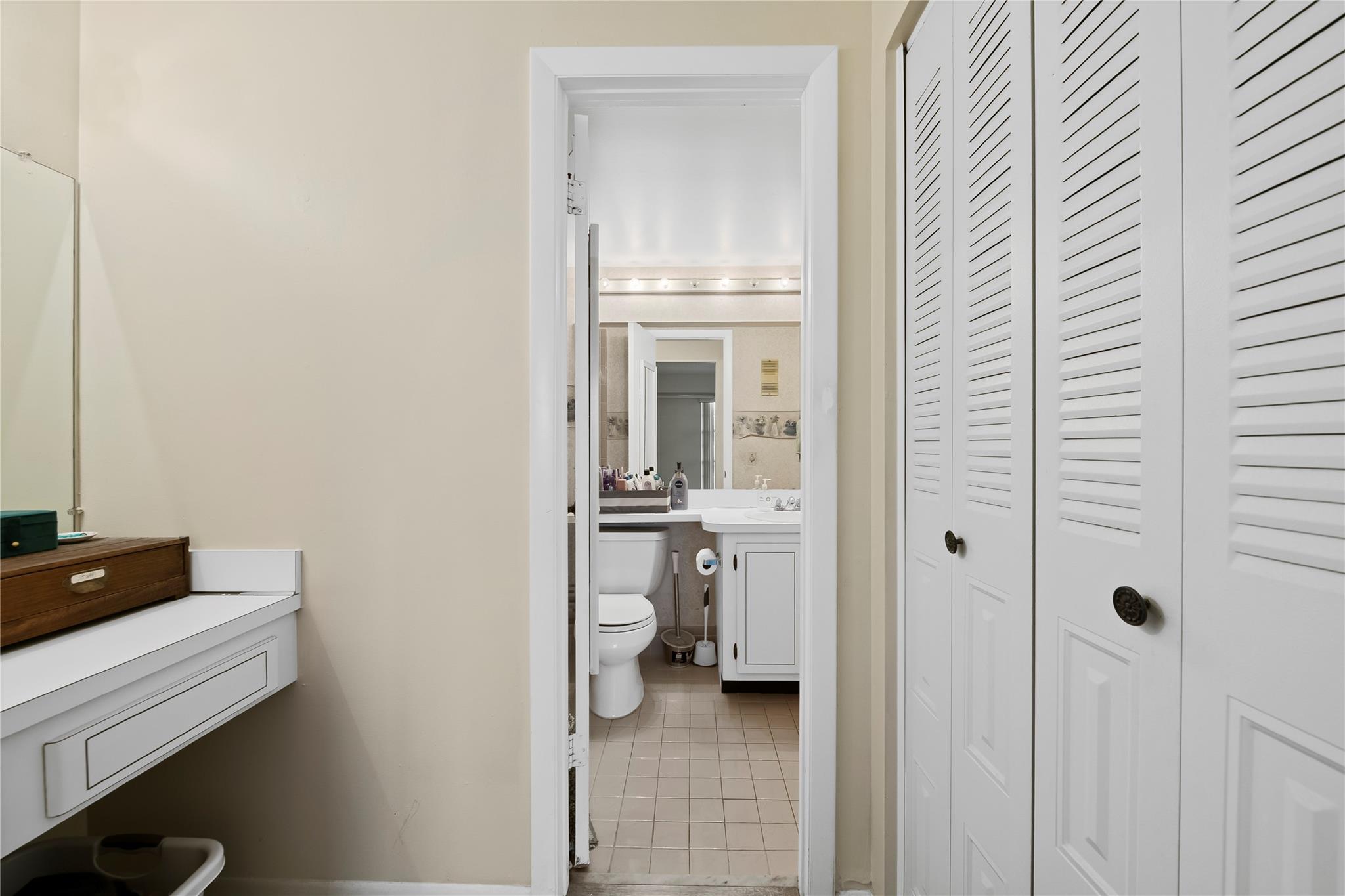 Rolling Hills Golf & Tenn - Residential Lease