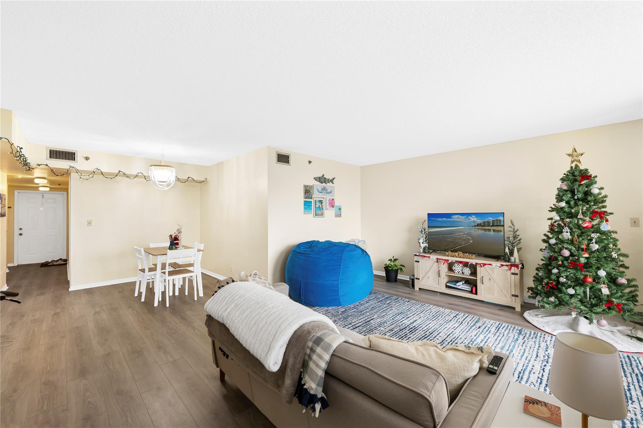 Rolling Hills Golf & Tenn - Residential Lease