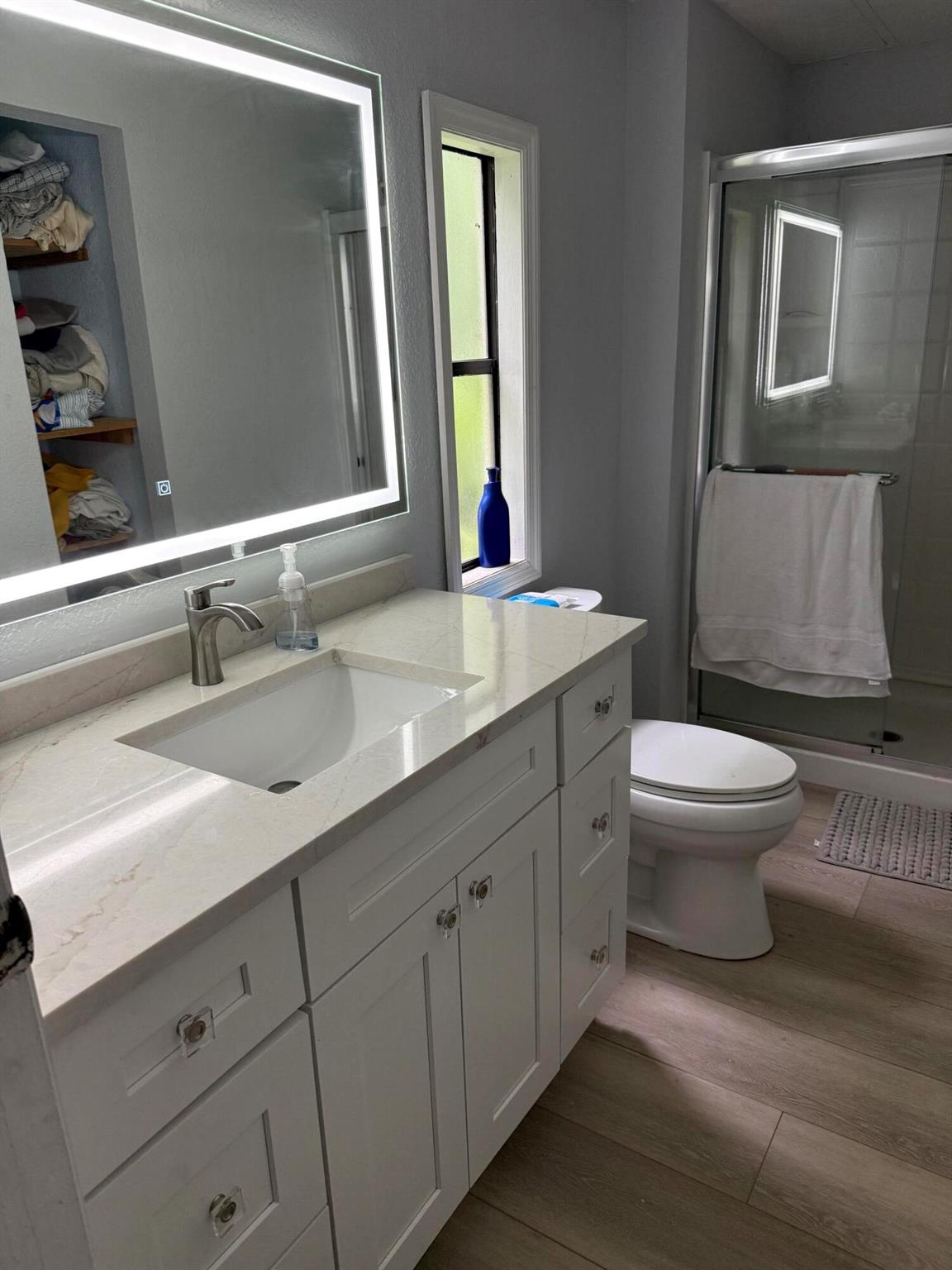WATERGATE MOBILE HOME - Residential