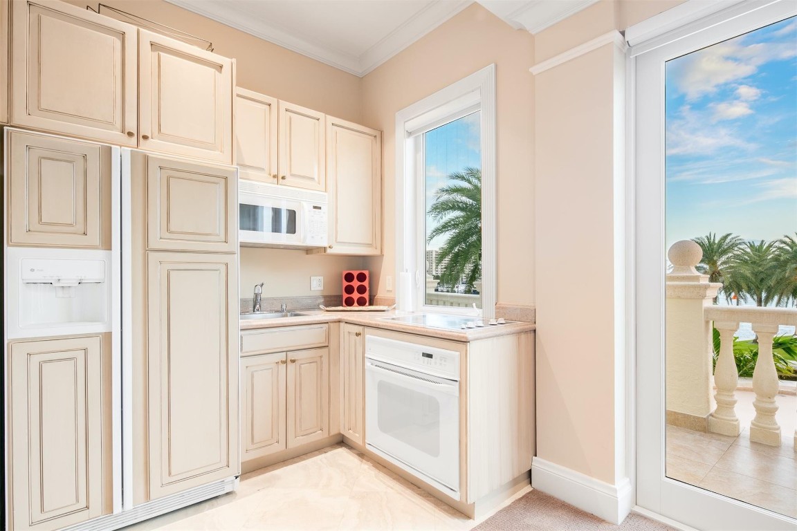 PELICAN ISLE 21-19 B - Residential