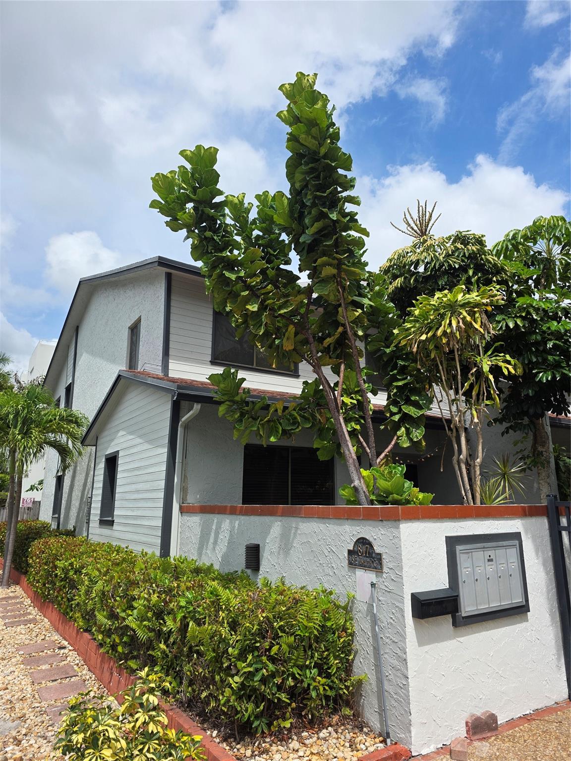 Twelfth Court Twnhs - Residential Lease