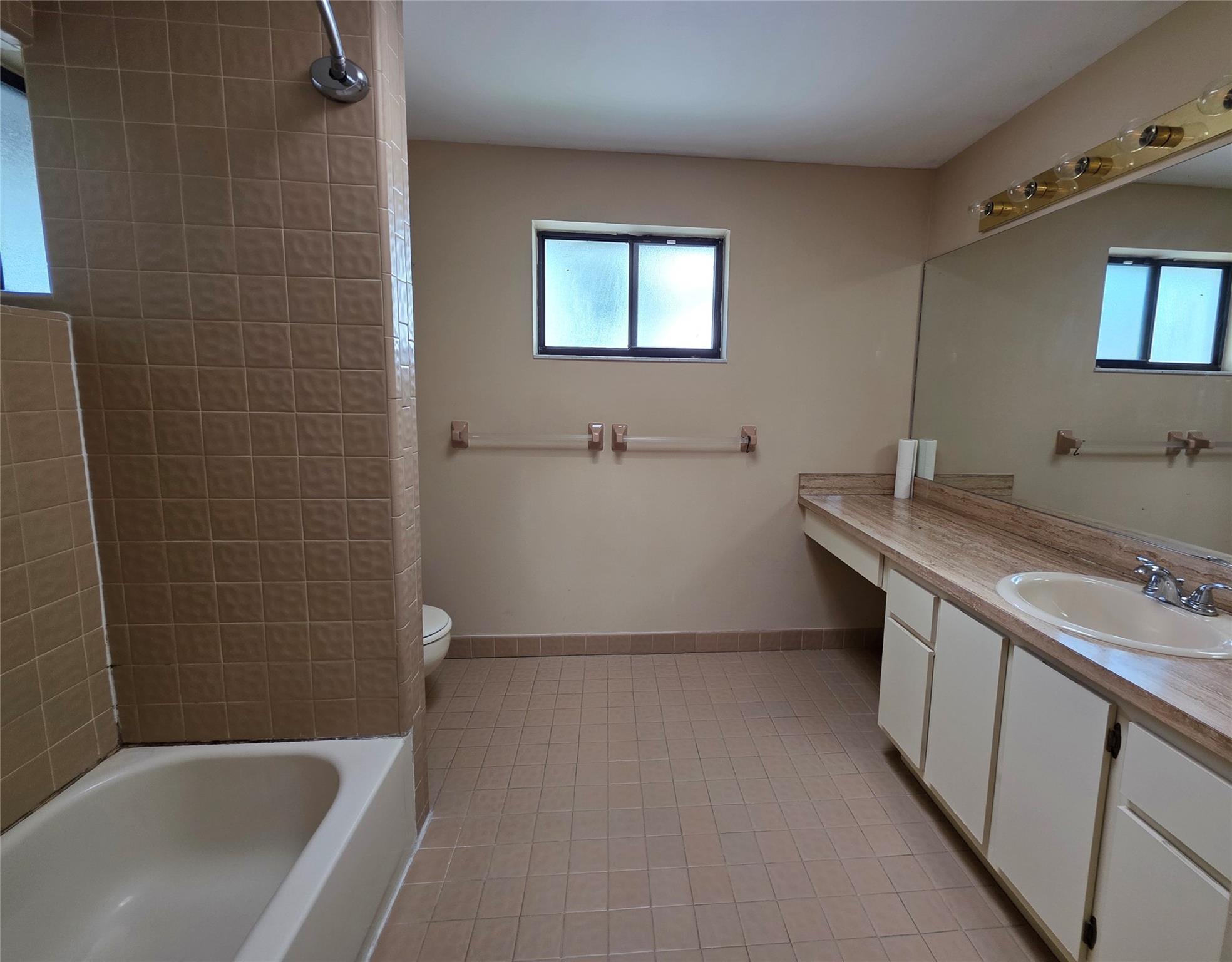 Twelfth Court Twnhs - Residential Lease