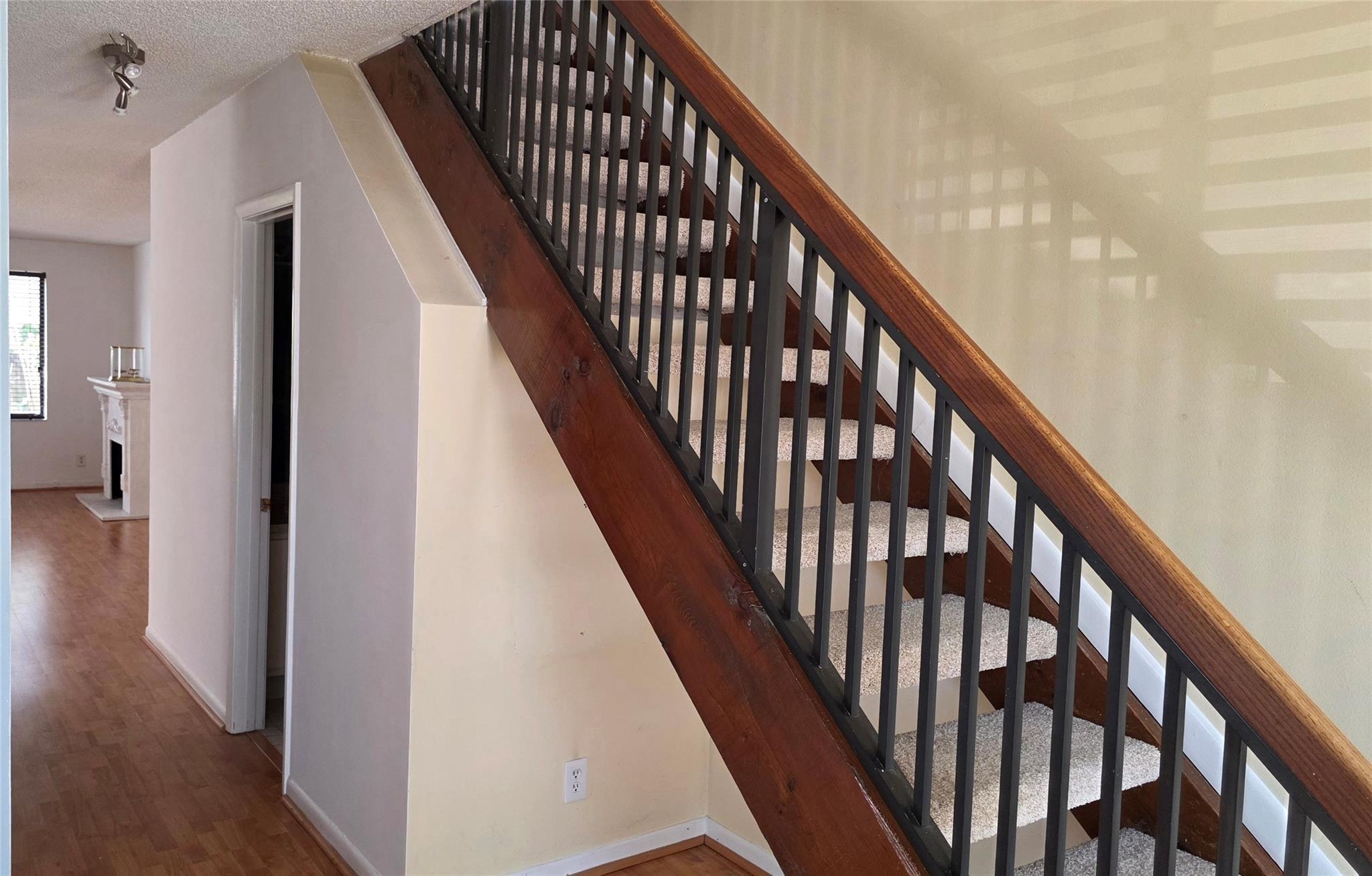 Twelfth Court Twnhs - Residential Lease