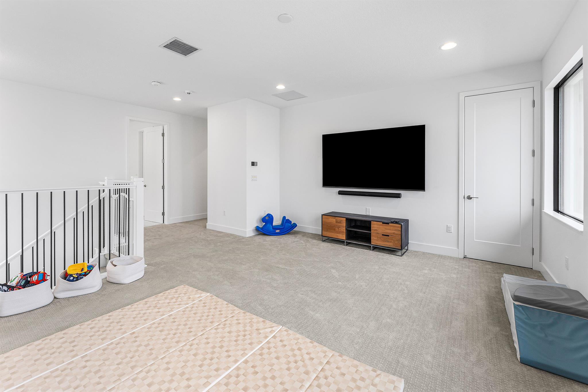 Lotus Palm - Residential