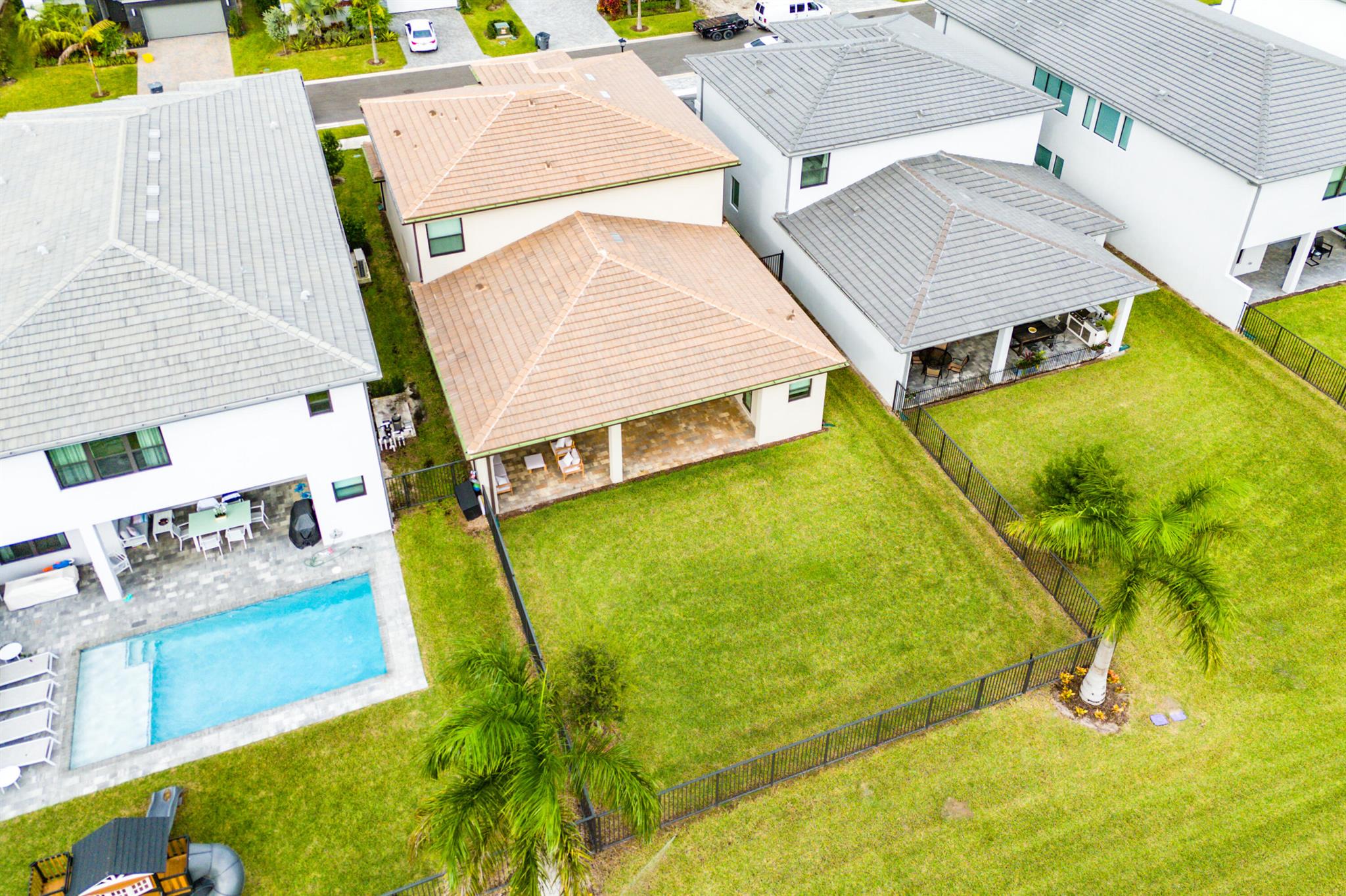 Lotus Palm - Residential