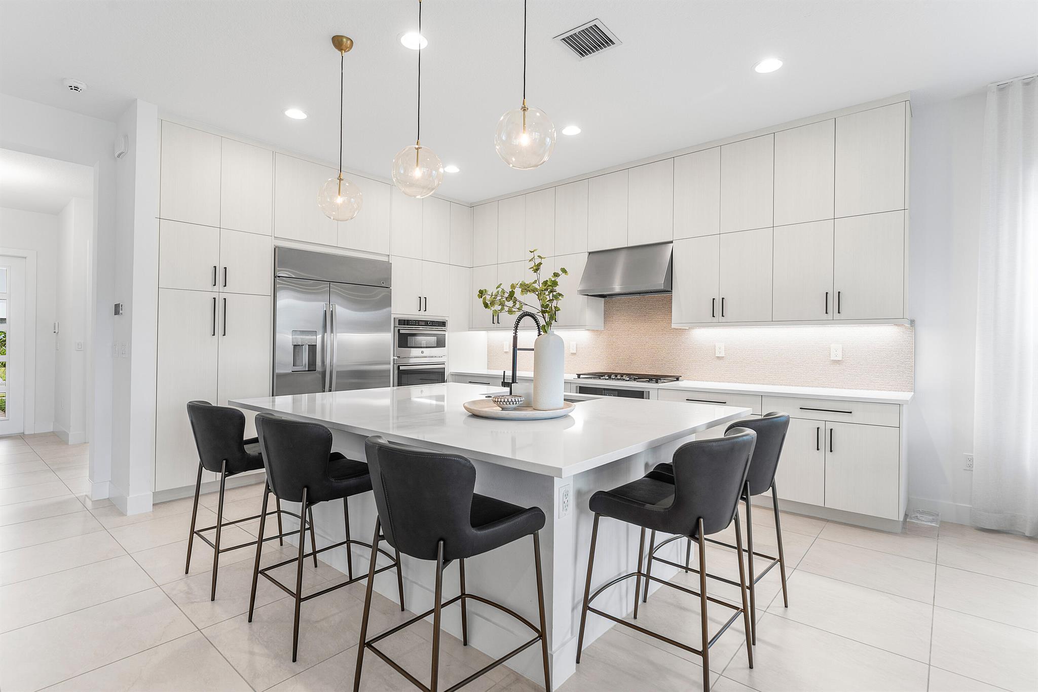 Lotus Palm - Residential