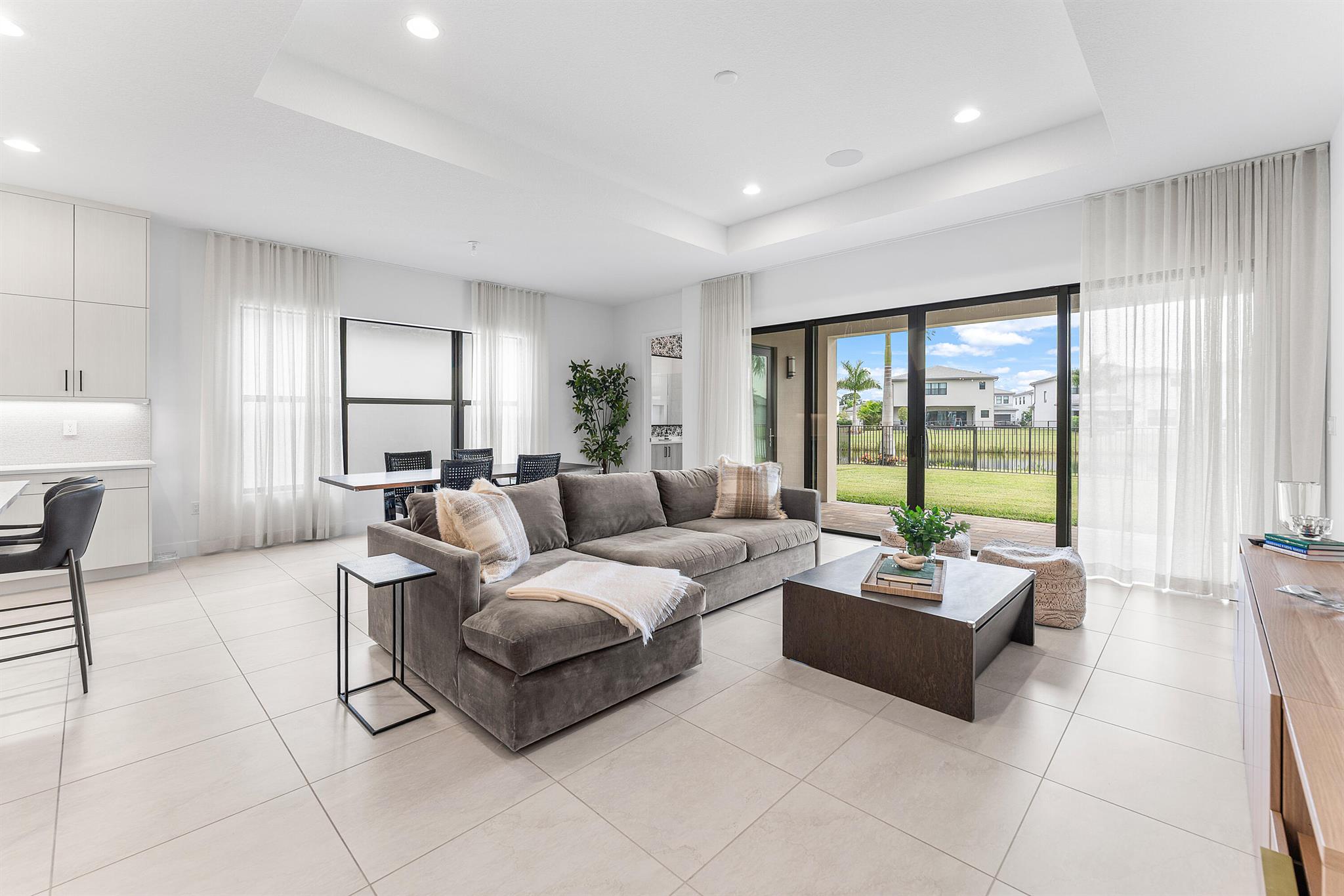 Lotus Palm - Residential