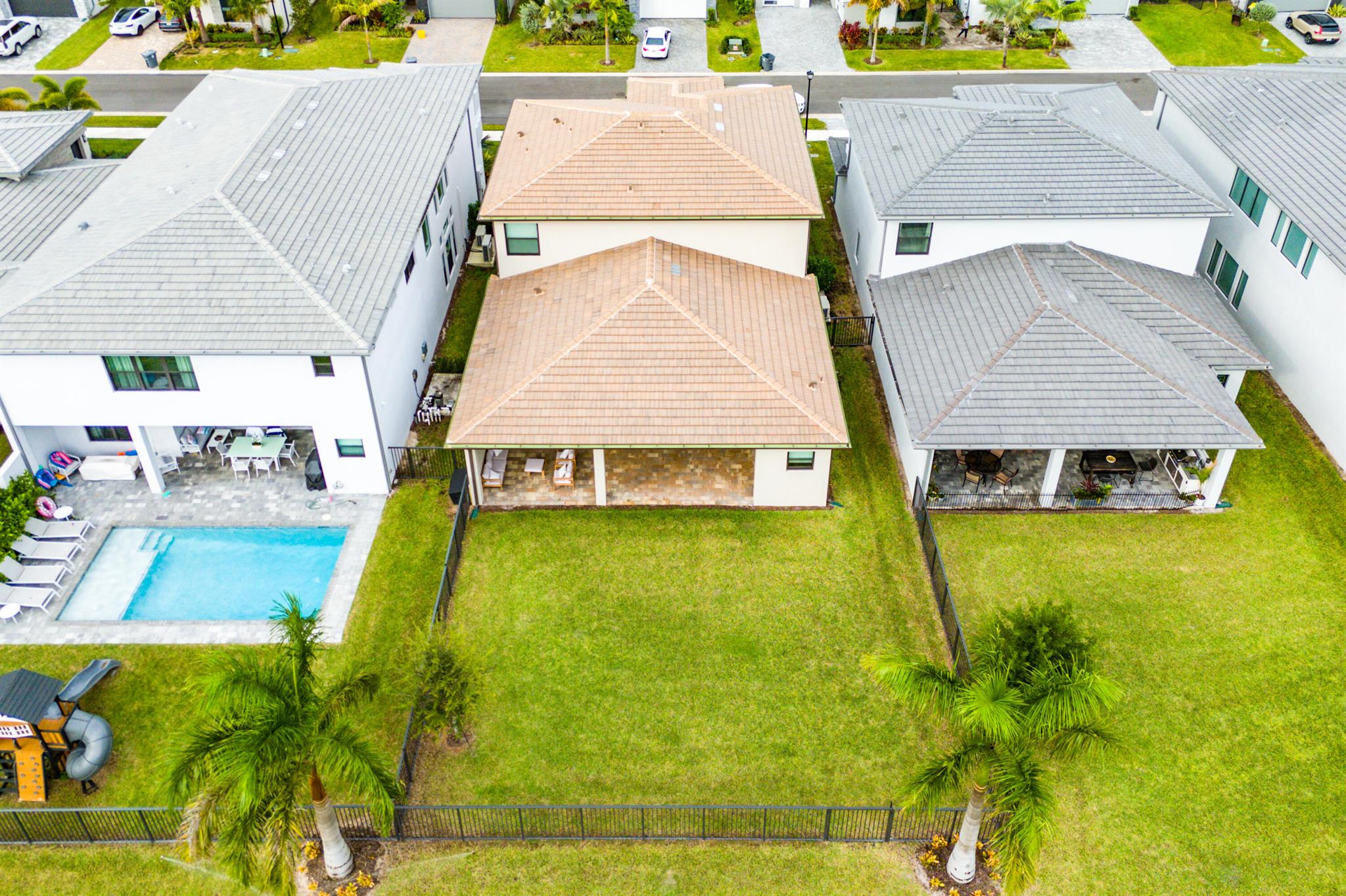 Lotus Palm - Residential