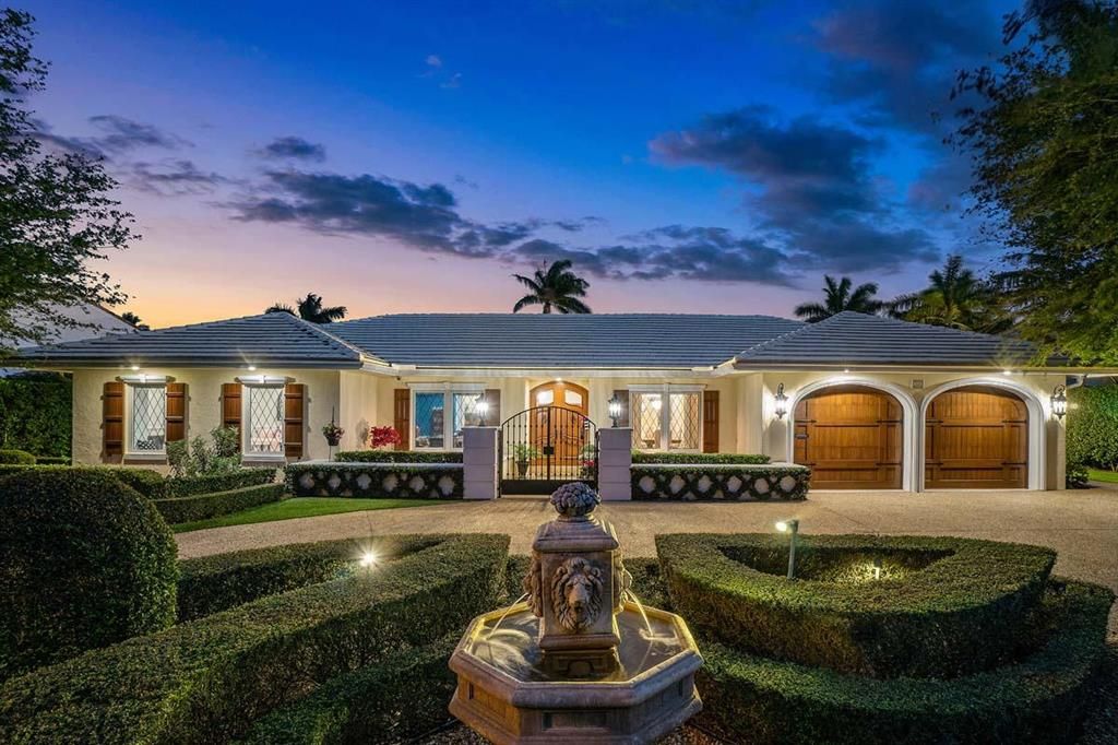 Photo of 428 E Camino Real, Boca Raton, FL 33432 (MLS # R10699932)