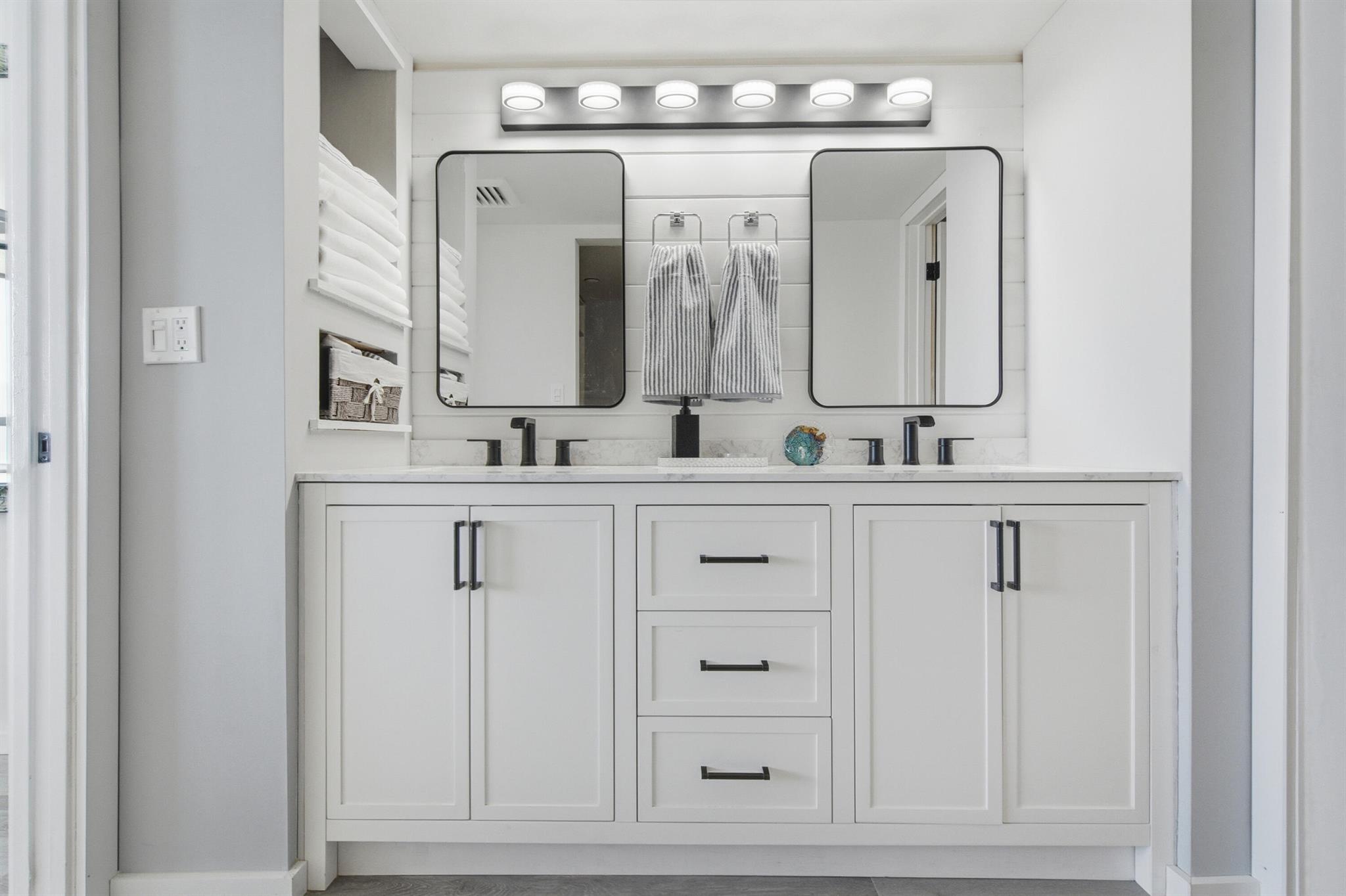 Island Dunes Oceanside - Residential