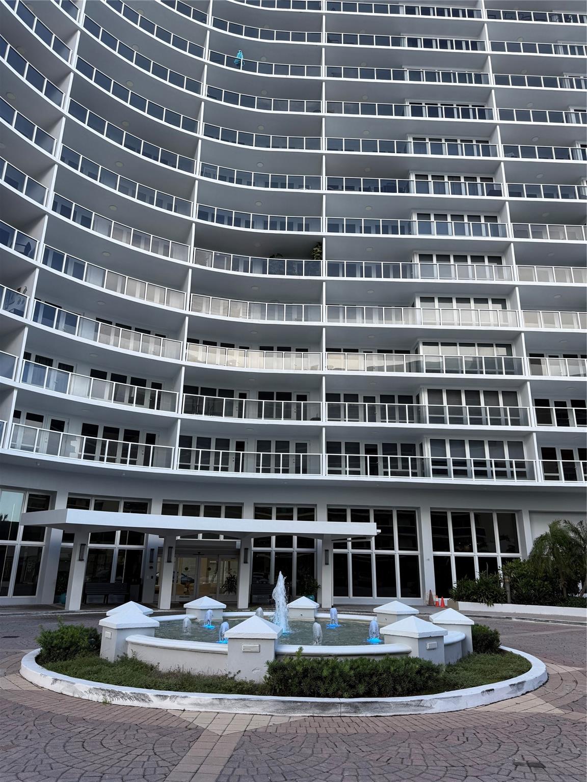 4100 Galt Ocean Dr 306