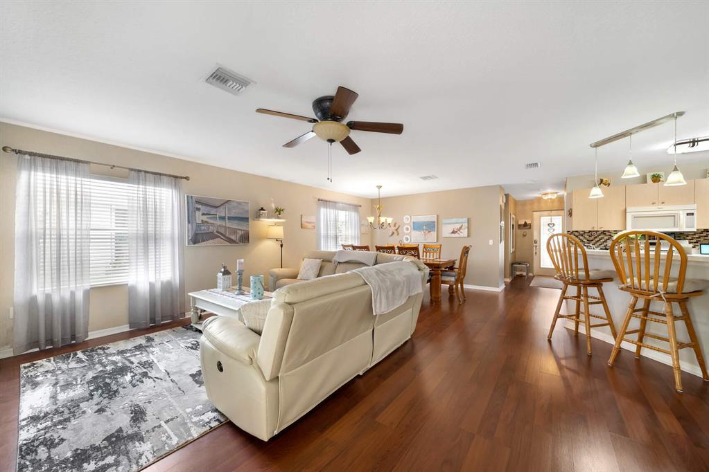 SPANISH LAKES FAIRWAYS LEASEHOLD ESTATES - Residential