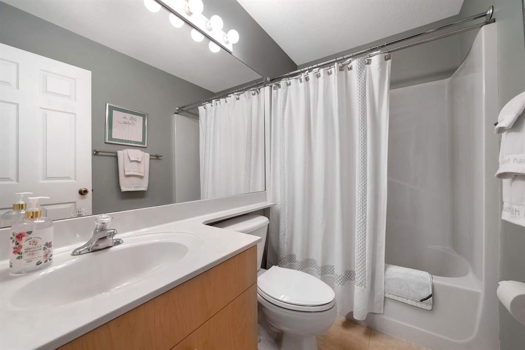 SPANISH LAKES FAIRWAYS LEASEHOLD ESTATES - Residential