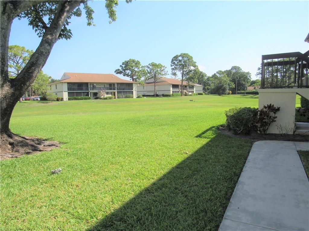 Photo of 6285 Chasewood Drive #D, Jupiter, FL 33458 (MLS # F10285610)