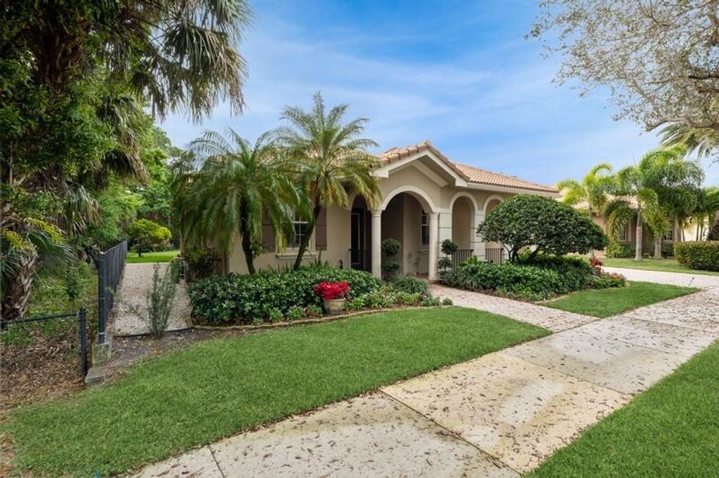 Photo of 184 Via Rosina, Jupiter, FL 33458 (MLS # R10966652)