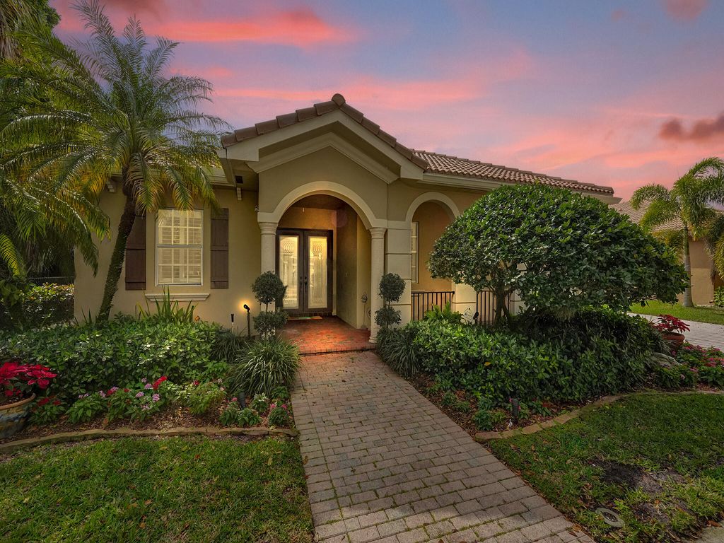 Photo of 184 Via Rosina, Jupiter, FL 33458 (MLS # R10966652)