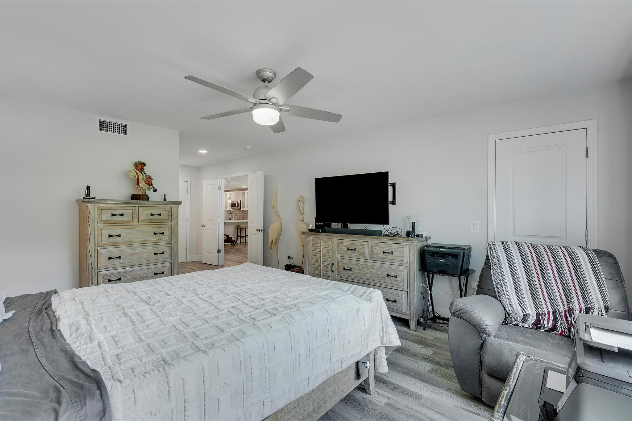 SOUTHPORT AT HUNTERS RUN - Residential Lease