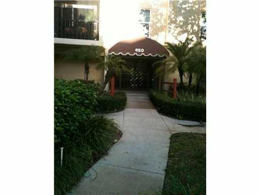 CASA DEL RIO CONDO - Residential Lease