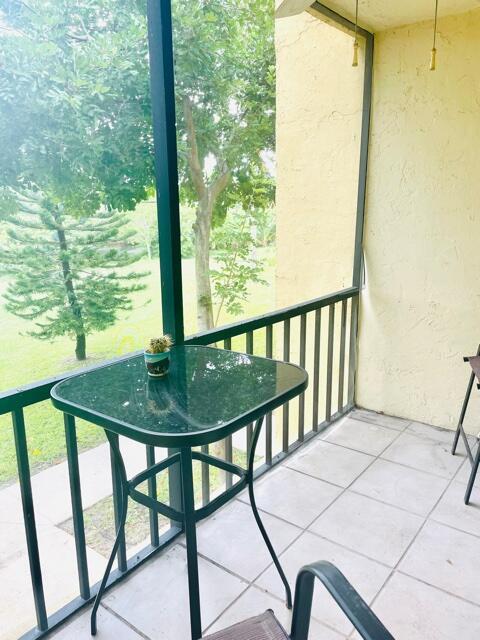 CASA DEL RIO CONDO - Residential Lease