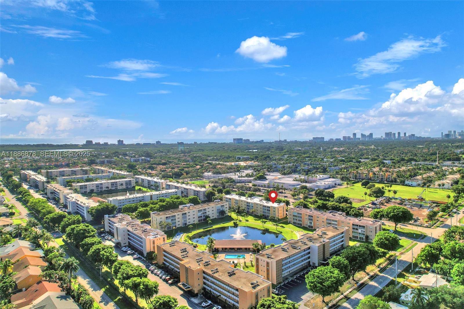 MEADOWBROOK LAKES CONDO - Residential