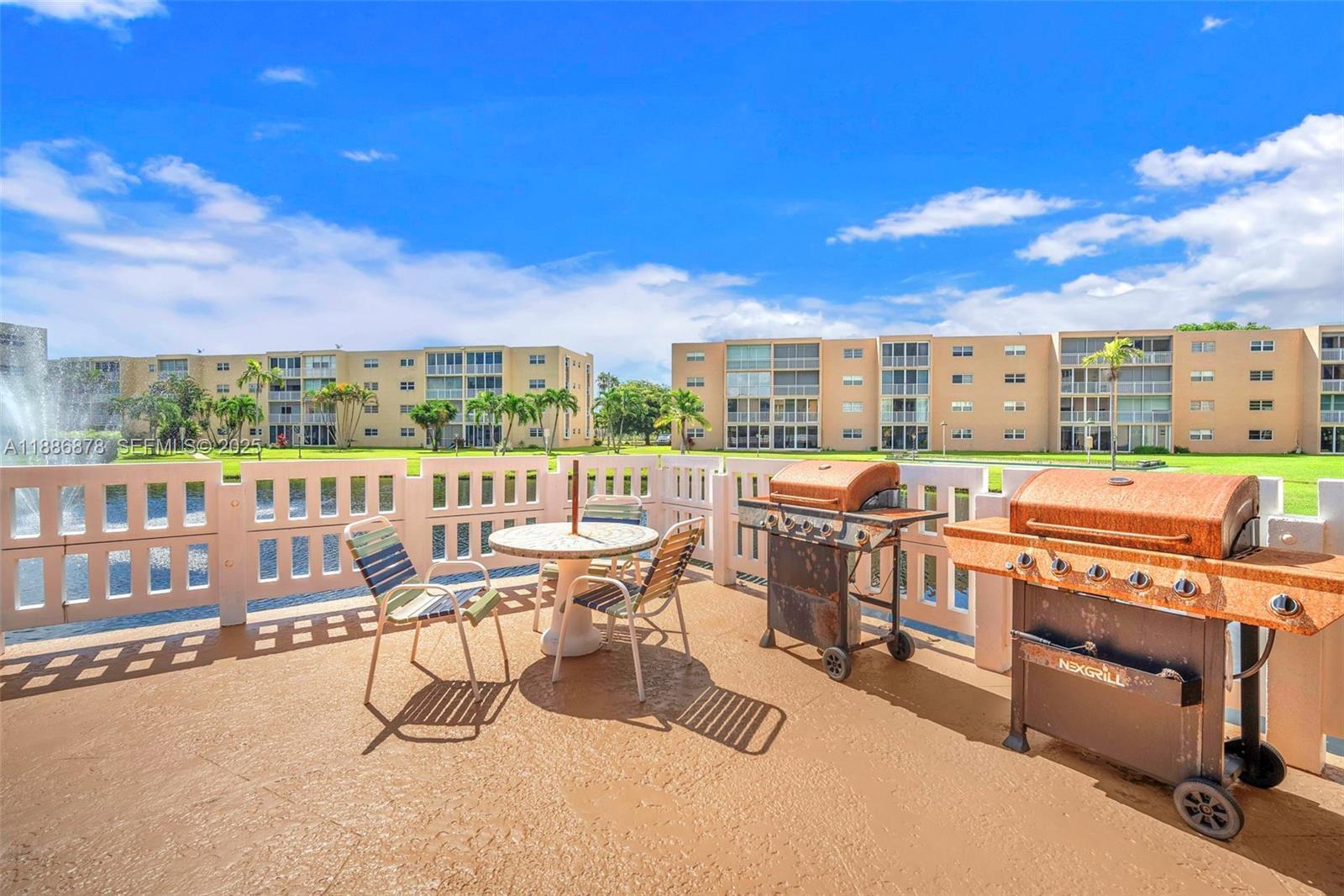 MEADOWBROOK LAKES CONDO - Residential