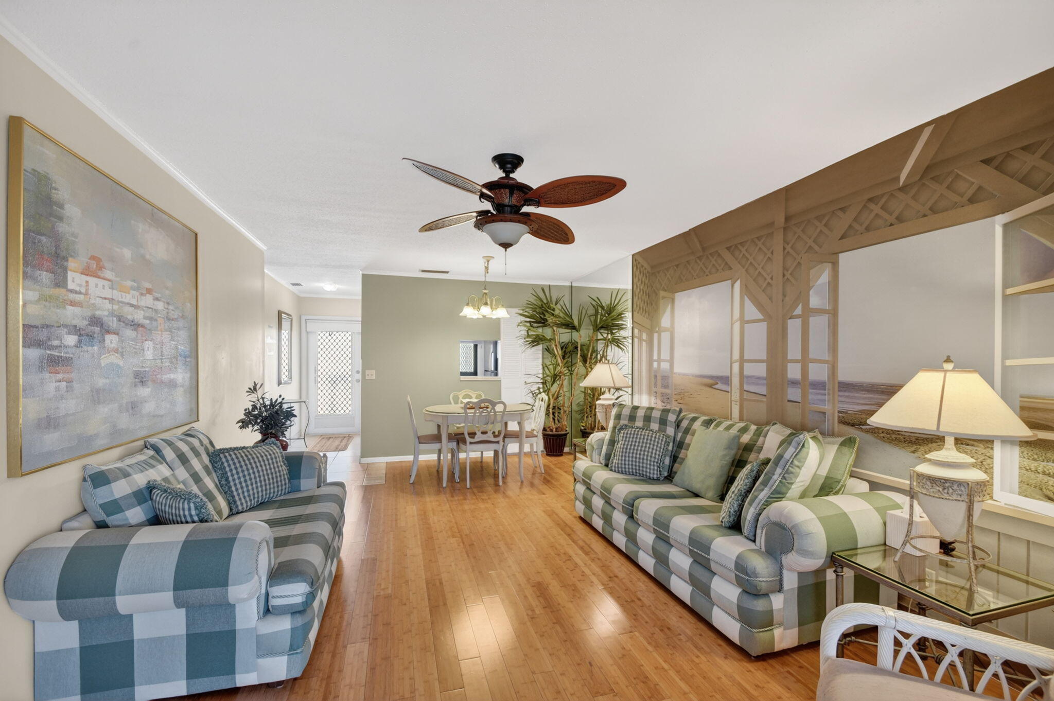 VILLAGE ROYALE CONDO 1 - Residential