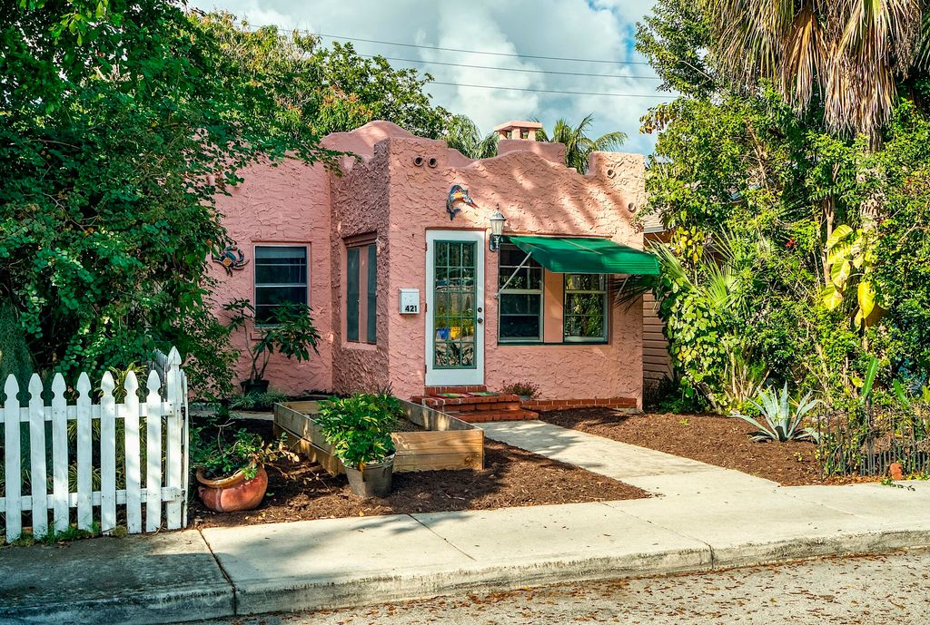 Photo of 421 S L Street, Lake Worth Beach, FL 33460 (MLS # R11152874)