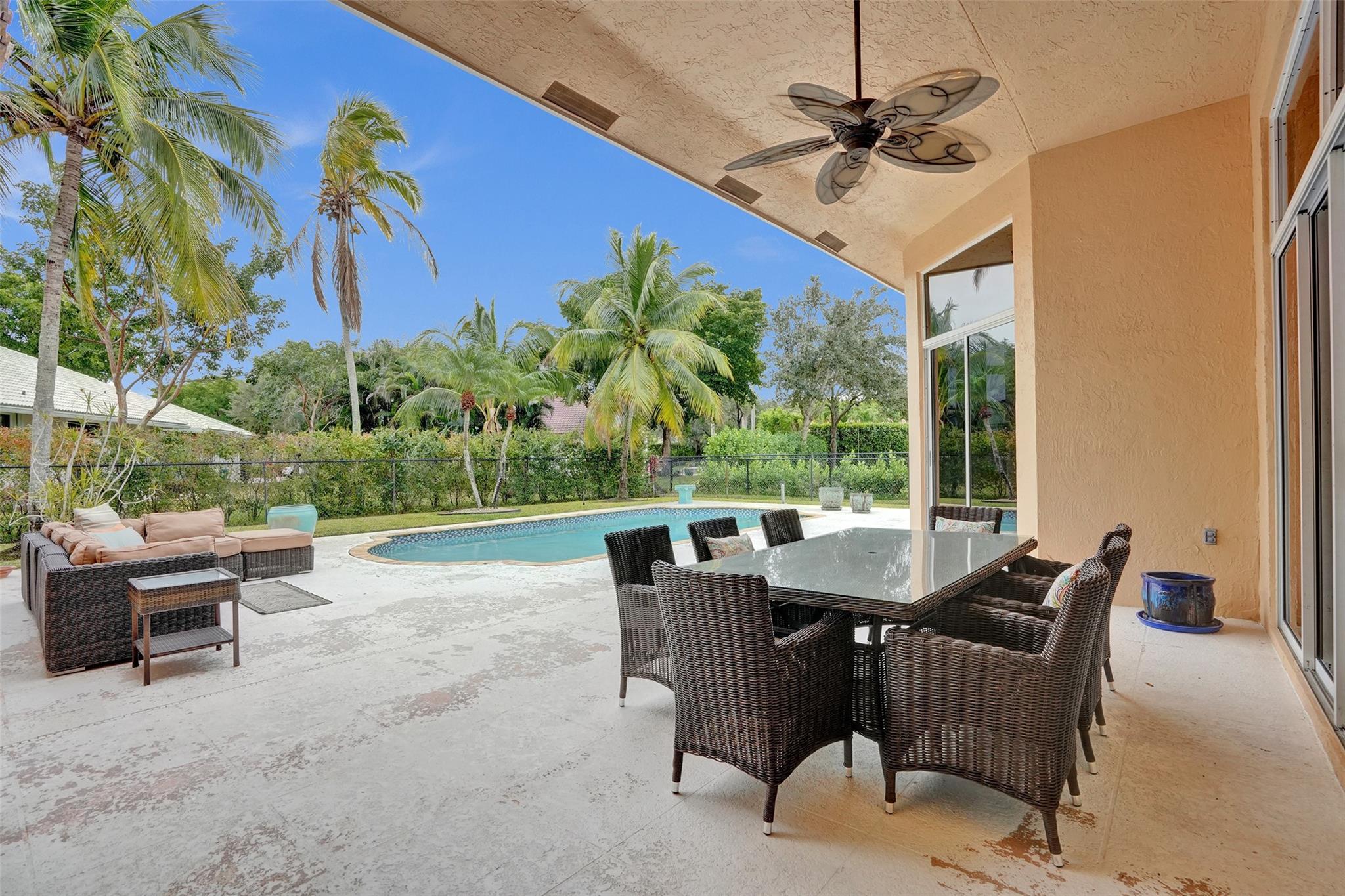 The Landings Of Parkland - Residential