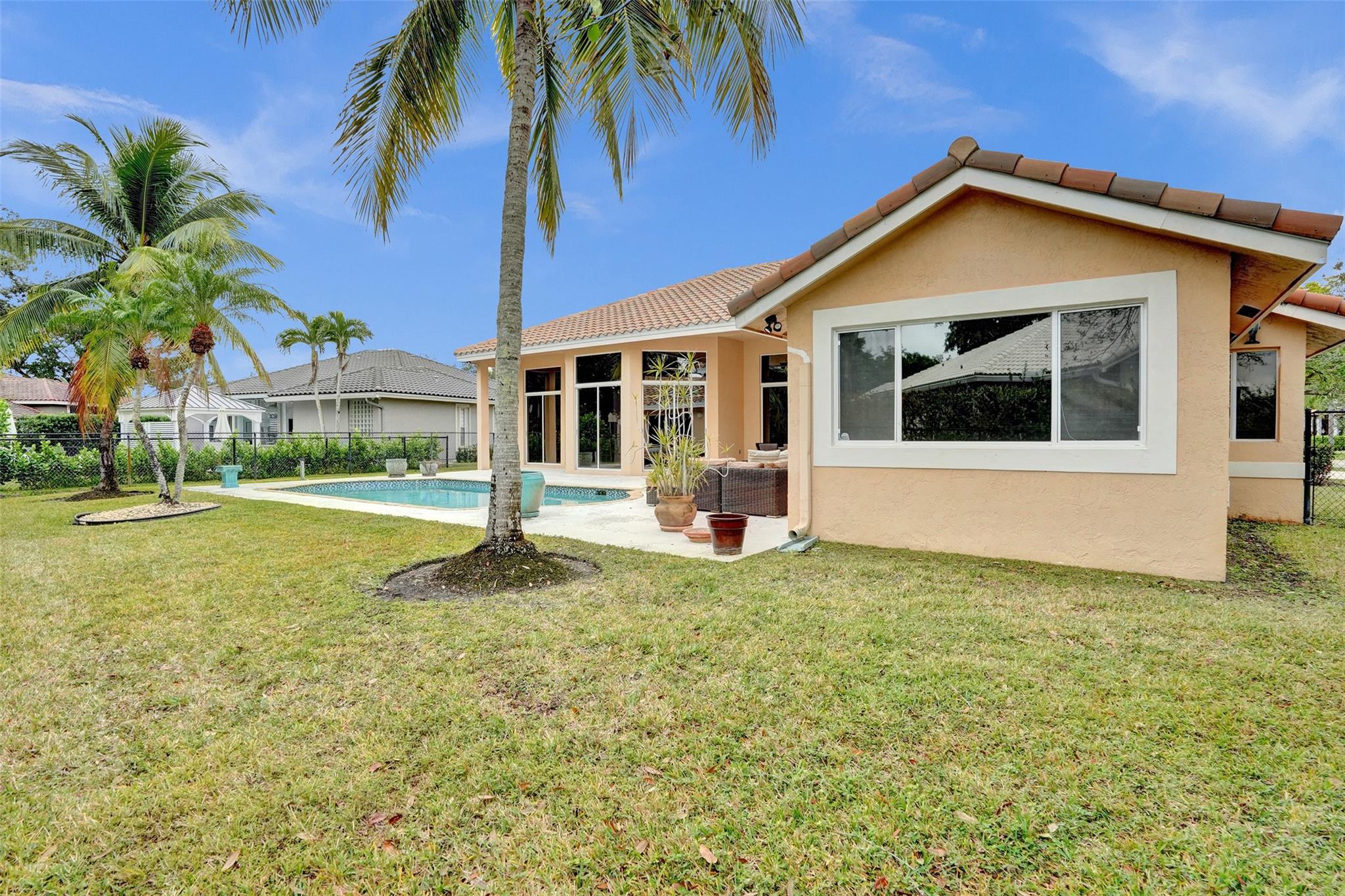 The Landings Of Parkland - Residential