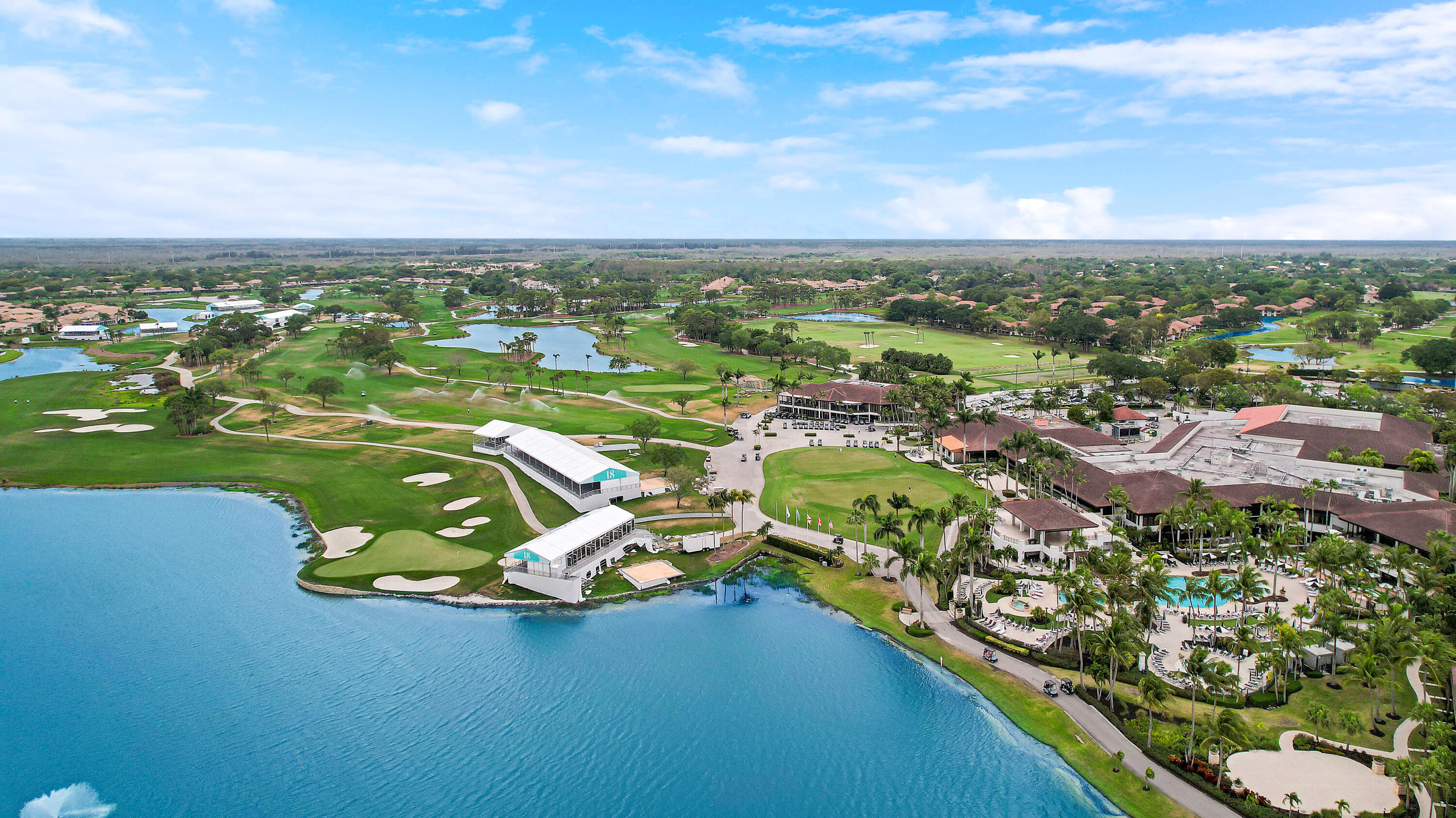 VILLA D ESTE - Residential Lease