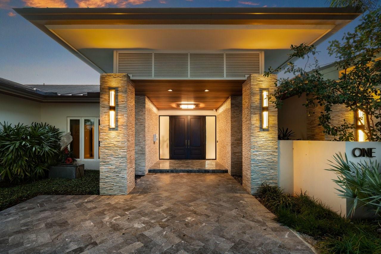 Bay Colony Sec Of The - Residential