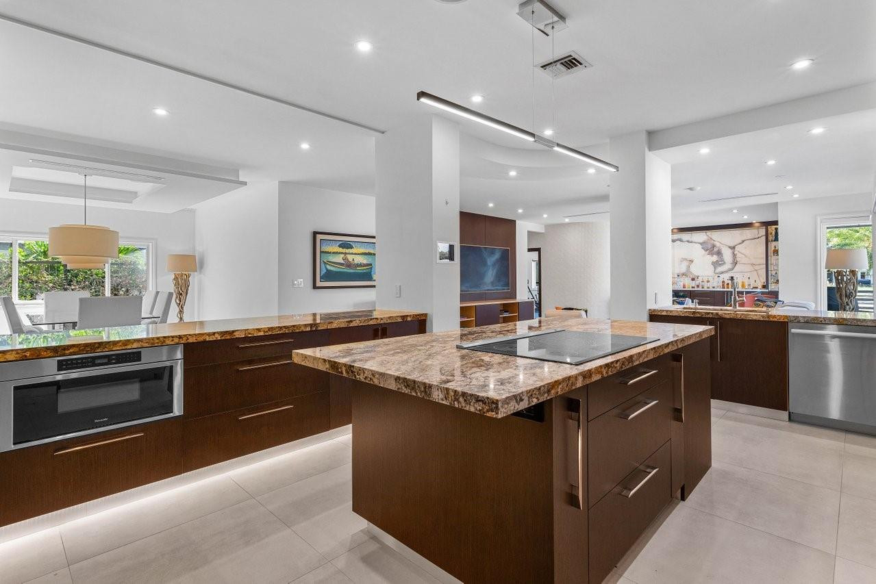 Bay Colony Sec Of The - Residential