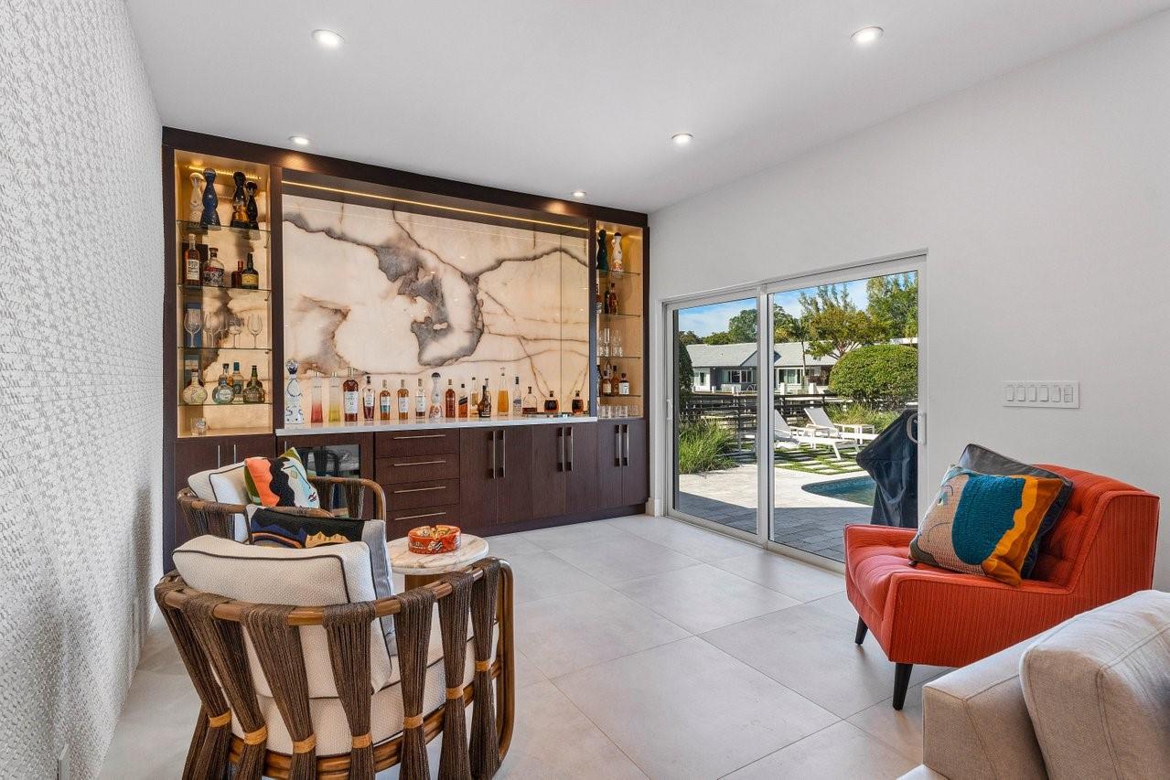 Bay Colony Sec Of The - Residential